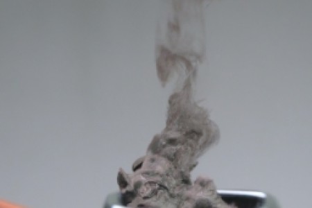 大云端香烟是什么样的(大云端香烟，云南红塔山烟草公司出品的一款高端香烟。它以其独特的品牌文化和优异的