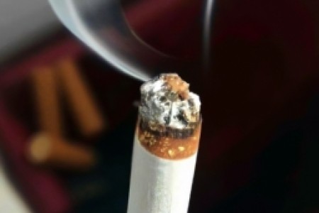 如何帮人戒烟瘾(如何帮助人戒烟？——1000字)