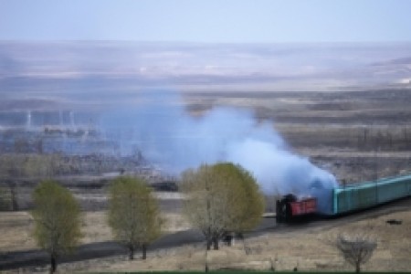 列车吸烟(列车上的香烟：呛人的气味和危险的健康)