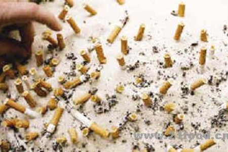 香烟的危害：中国有5.4亿人受二手烟的危害