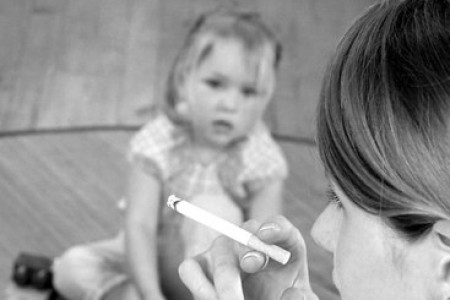父母吸烟对小孩的影响