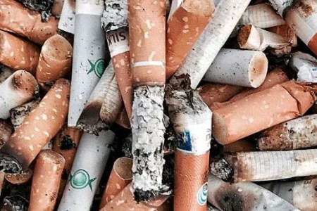 西班牙强迫烟草公司为香烟废物买单