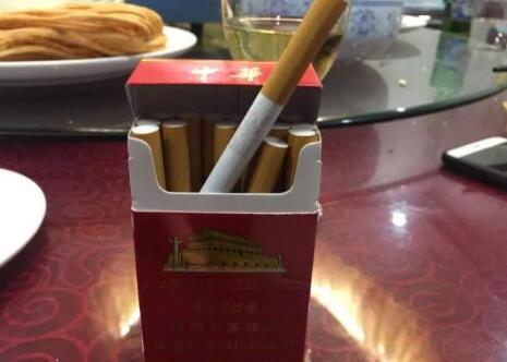 中华 硬盒烟 价格_电子烟中华味电子烟评测_假中华看烟